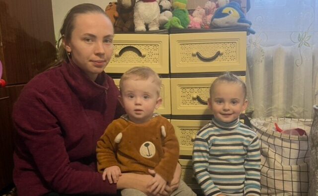 Эскиз для- Вагітна Сушкевич Маргарита, Марія та Михайло просять про допомогу