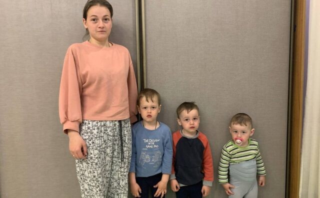 Эскиз для- Тітар Мефодій, Серафим та Михайло просять про допомогу