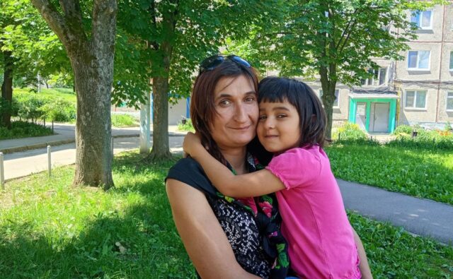 Эскиз для- Солдатенко Мірослава просить про допомогу